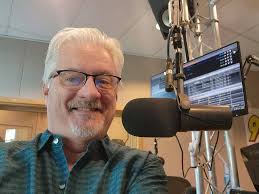 Mike Rapp's Instagram, Twitter & Facebook