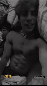 Sergio Mengual (TikTok y OnlyFans) - Página 2 - Xtasis : Un Foro de  Hombres... para Hombres