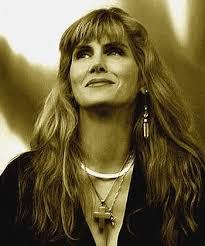 Corinne Summers's Instagram, Twitter & Facebook