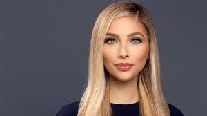 Danielle Noyes's Instagram, Twitter & Facebook