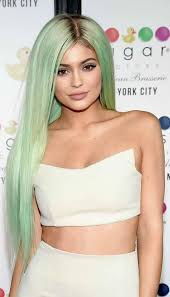 Kylie Jenner Rocks New Mint Green Hair After Walking At Kanye West S Nyfw Runway Kylie Jenner Hair Kylie Jenner Hair Color Jenner Hair