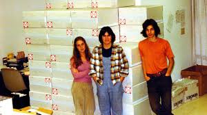 A Peek Inside Apple S First Real Office Space Steve Jobs Steve Apple Office