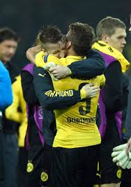 Der noch beim bvb unter vertrag stehende stürmer hat sich in einem interview bitterlich über seine zeit. Sandra Goldschmidt On Twitter Marco Reus Celebrating With Ciro Immobile Via Rnbvb Bvb Http T Co Ovugmlqf7f