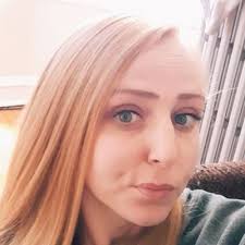 Lydia Holmes (@Lalaholmes94)