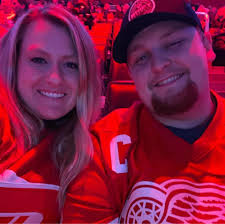 Where to find stack brackets that bolt to the cab for Kenworth t800?