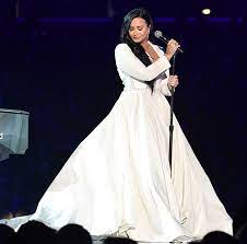 Demi lovato sang her new song 'anyone' in a highly anticipated live performance at the grammy awards. Demi Lovato At Grammys 2020 Rocks The Stage With Triumphant Return Hollywood Life