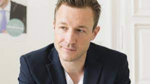 Check spelling or type a new query. Finanzminister Gernot Blumel Ist Vater Geworden Kurier At