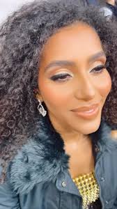 Makeup & hair by @lasbrachomakeup para @karolwilson_versus ganadora de la  1ra Temporada de #versustvn @tvnmegas una niña talentosa y con un gran  espíritu ♥️, Unas pestañas inferiores + lápiz beige en ...