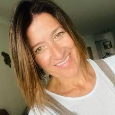 Profile for Manuela Rocker