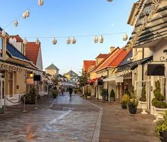 Des Magasins A Eviter Avis De Voyageurs Sur La Vallee Village Serris Tripadvisor