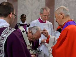 Miércoles de ceniza el inicio de la cuaresma, origen de la costumbre, significado del carnaval al inicio de la cuaresma, el ayuno y la abstinencia, la oración, el sacrificio. Mensaje Del Papa Francisco Para La Cuaresma Agencia Sic