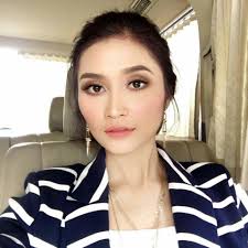 Ayda jebat mata dan dance ost leftenan zana. Pin By Anggi Kato On Ayda Jebat Sweet Makeup Makeup Looks Instagram Posts