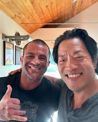 Mom! I met a celebrity randomly in the Catskills @blamethesolomoney .  Having Fun cheering