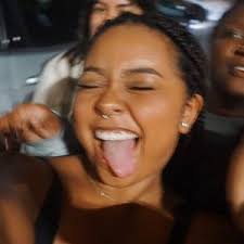 laila cabrera (@lailacabreraa)