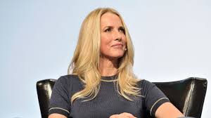 Erin curtin, wife of restaurateur tucker curtin, has filed a court challenge to her husband's closing of the steer and lake effect diner. Lesson Steve Jobs Shared With Wife Laurene Powell Jobs