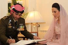 قال لنا الشيخ الإمام فخر الإسلام أبو بكر محمد بن أحمد بن الحسين فقيه الوقت وإمامه : Ø¨Ø¹Ø¯ 5 Ø´Ù‚ÙŠÙ‚Ø§Øª Ø§Ù„Ø£Ù…ÙŠØ± Ø§Ù„Ø£Ø±Ø¯Ù†ÙŠ Ø­Ù…Ø²Ø© ÙŠ Ø±Ø²Ù‚ Ø¨Ù…ÙˆÙ„ÙˆØ¯Ù‡ Ø§Ù„Ø³Ø§Ø¯Ø³ Ø§Ù„Ø¨ÙˆØ§Ø¨Ø©