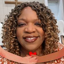 Toni Reddick's Instagram, Twitter & Facebook