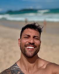 Elifa T Jr. (@elifa_tjr) · Instagram 照片和视频