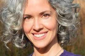 40 Easy Ways To Look And Feel Younger Short Silver Hair Makeup To Look Younger Hair Gloss