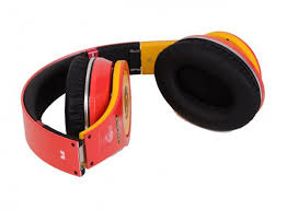 Not only do these headphones ooze sophistication, they offer just as good, if not better, audio quality. Monster Studio Ferrari Headphones Red Yellow Beats By Dr Dre Adidas Adidas Running Trail Shoes Climacool
