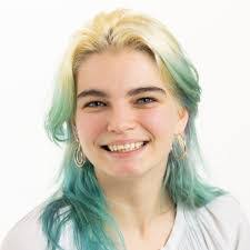 Amanda Luckman's Instagram, Twitter & Facebook