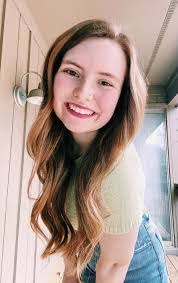 Hope Muth's Instagram, Twitter & Facebook