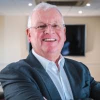 Paul Dolling's Instagram, Twitter & Facebook