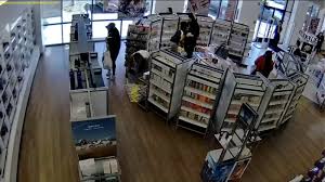 Surveillance Video Captures Suspects Involved In Ulta Beauty Theft Abc30 Fresno