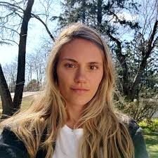 Maddy Crowell's Instagram, Twitter & Facebook