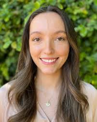 Danielle Remington's Instagram, Twitter & Facebook