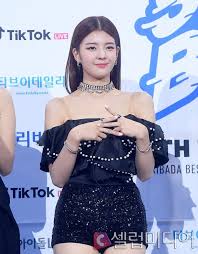 경찰은 a 씨와 리아 측 모두를 불러 조사했다면서, a씨가 허위사실이 아닌 자신의 경험을 근거해 글을 썼다고 밝혔습니다. 0obweypmzfrh4m