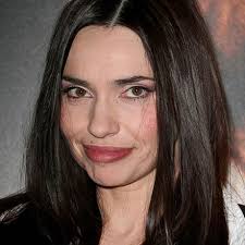 Festival de Cannes : Béatrice Dalle, Laëtitia Casta, Coluche...  Transparence et tétons à l'air, ces moments chauds