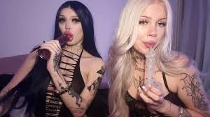 Madelinexxs XXX Videos & Recorded Live Shows | xHamsterLive