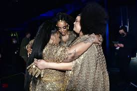 Eric khaled saade, född 29 oktober 1990 i kattarp, helsingborgs kommun i dåvarande malmöhus län, är en svensk popsångare, dansare och låtskrivare. A F5t6c73crvom