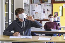 Hierover hebben we afspraken met duo en de inspectie van het onderwijs. Twee Limburgse Scholen Dicht Maar Weyts Houdt Vast Aan Code Hasselt Het Belang Van Limburg Mobile