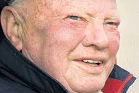 Lynch pays Casey tribute