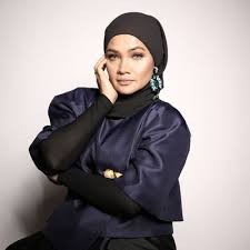 Zarina zainuddin's son calls out celebs who flouted sops during neelofa's wedding. Zarina Zainuddin On Twitter Tq For Order Pulutkuningberhias Sizel Anniversary Wedding Birthday Please Whatsapp Https T Co Lphaomkgjv