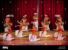 Kandy sri lanka kandyan dance show -Fotos und -Bildmaterial in hoher  Auflösung