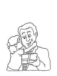 Nessa época podemos observar vários símbolos natalinos espalhados pelas cidades, mas o que encanta adultos e crianças é o bom. Desenho De Filha Abracando Pai E Dando Presente Para Colorir Tudodesenhos