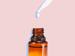 A real powerhouse, tea tree essential oil is one of the most versatile and popular of all the essential oils. Tea Tree Oil And Skin What Can This Oil Do For Dermatological Issues Self