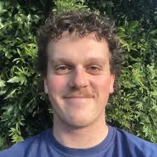 Guitar lessons in Newtown