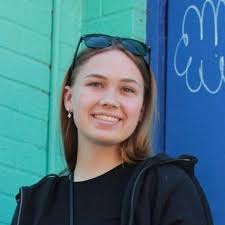 I'm excited to share that I will be a Development Intern at Dolphin  Entertainment this summer! Thank you so much to Bill O'Dowd and Allison  Sokol for their support :)