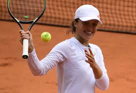 Iga świątek confesses her pearl jam obsession and favorite memes! Roland Garros Ekspert Nie Ma Watpliwosci Sponsorzy Rzuca Sie Na Ige Swiatek Sport Wp Sportowefakty