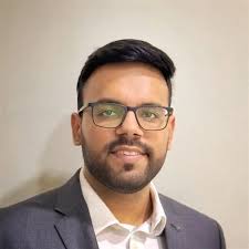 AI in Electric Vehicles for Optimizing Battery Range