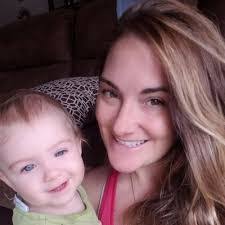 Stephanie Collette's Instagram, Twitter & Facebook