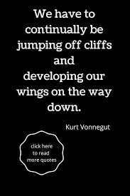 32 Quotes About Dreams And Hopes Everyone Should Keep In Mind Self Discovery Transformation Dream Quotes Quotes Reading Quotes