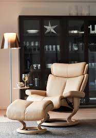 Stressless Magic Recliner In Cori Leather Color Passion With Classic Base Wood Color Natur With Ottoma Stressless Furniture Sitting Room Decor Furniture
