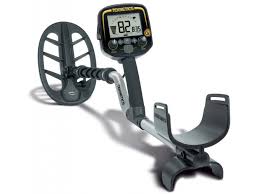 Despite their manual claiming the maximum depth is 9.5 inches the depth indicator. G2 Metal Detector Gold Detector Teknetics Teknetics