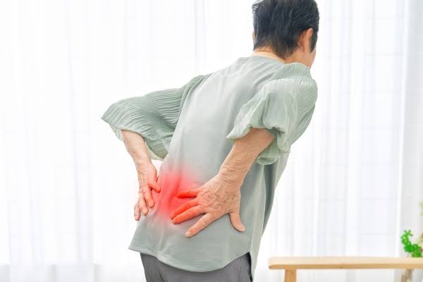 Đau nhức xương khớp mùa lạnh: Nguyên nhân và cách chữa trị | ACC