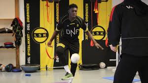 Add the latest transfer rumour here. Sheriff Sinyan Fryktet At Karrieren Var Over Lillestrom